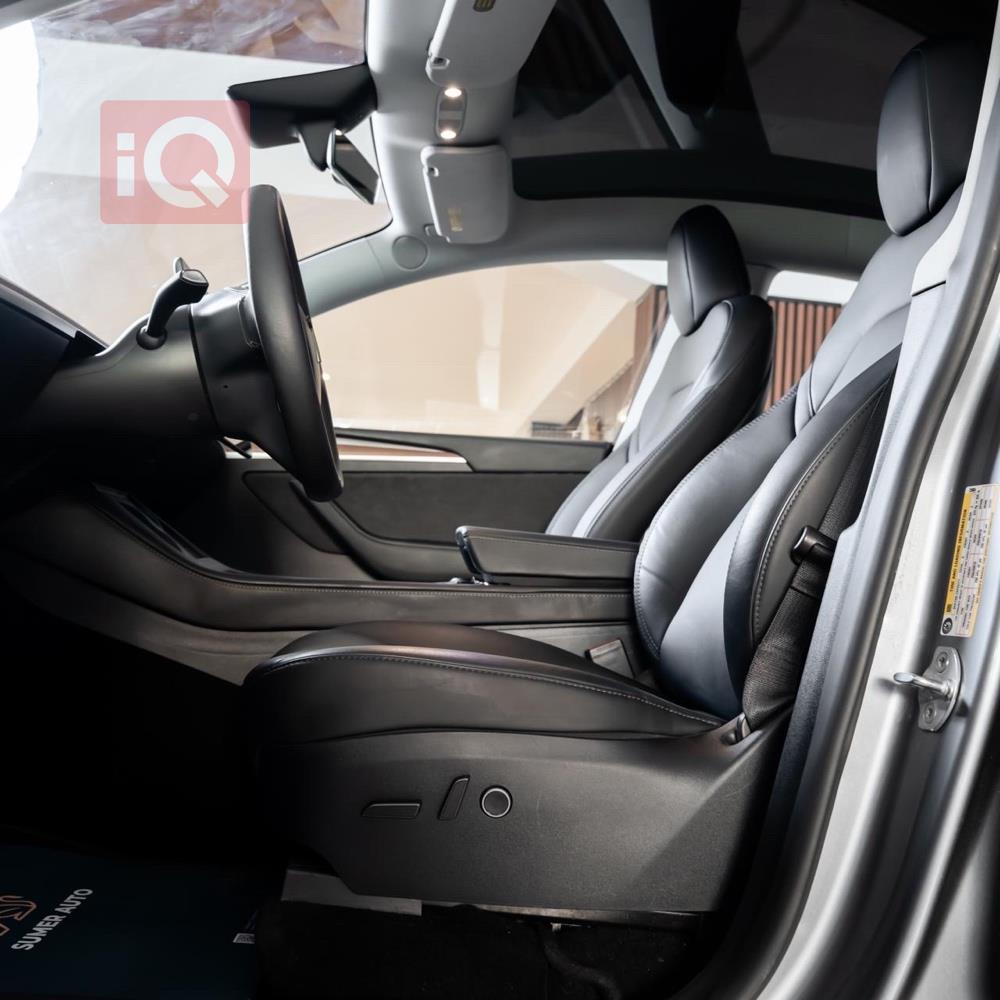 https://cdn.iqcars.ioimage_picker_88173743-C0A8-4091-875E-511692661B41-69023-000021C76D509890_out.jpg